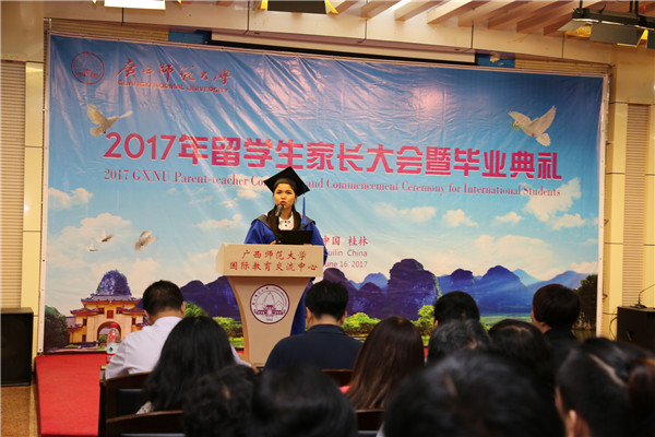 3毕业生代表泰国籍学生陈晶钰发言.jpg