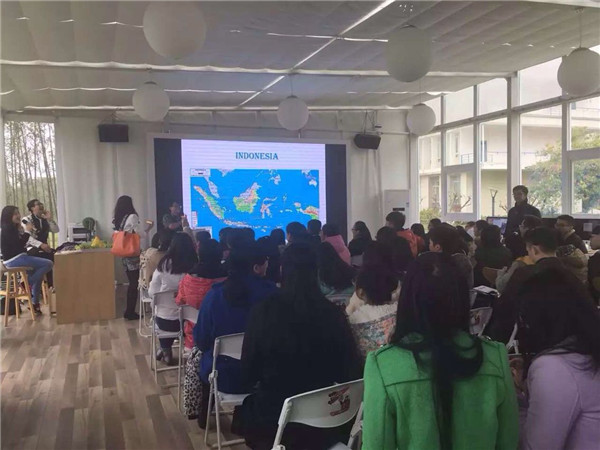 印度尼西亚驻广州总领事馆薄优领事为我校师生做印尼文化与旅游专题讲座