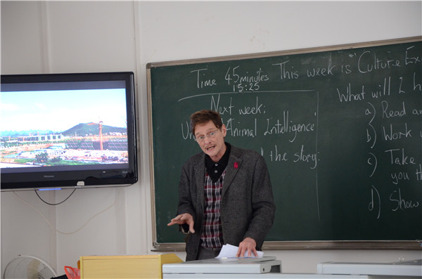 David在给同学们解释谜底