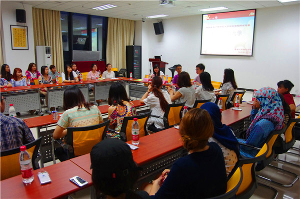 与重庆西南大学留学生座谈交流