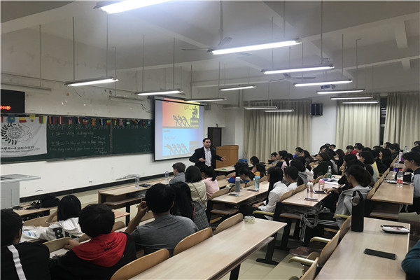 外教David分享关于如何高效地问“为什么”（原图）_副本.jpg