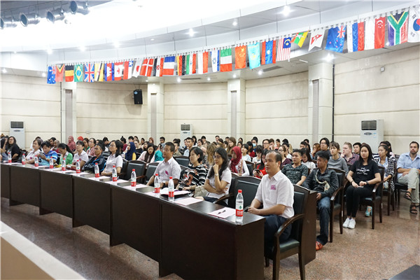 留学生新生开学典礼.jpg