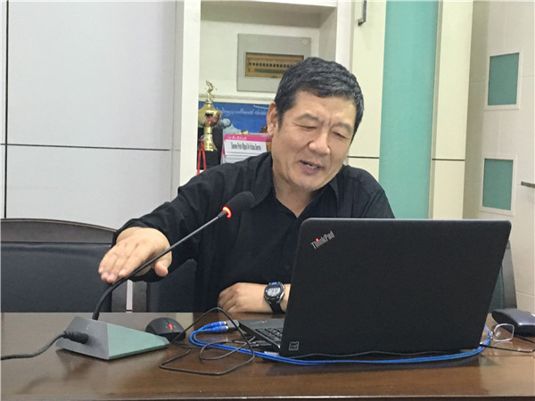 刁晏斌教授做精彩讲座