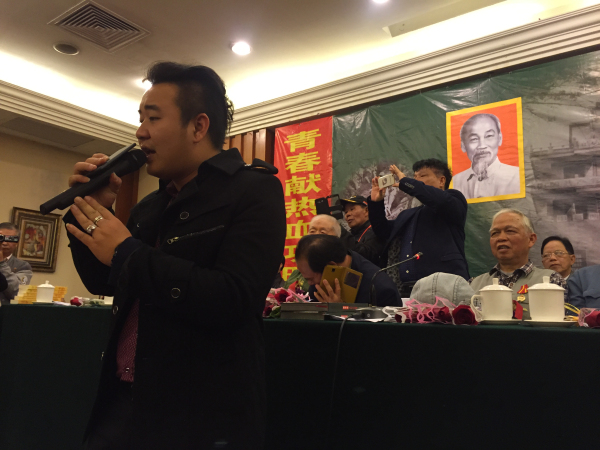 越南留学生演唱越南老歌