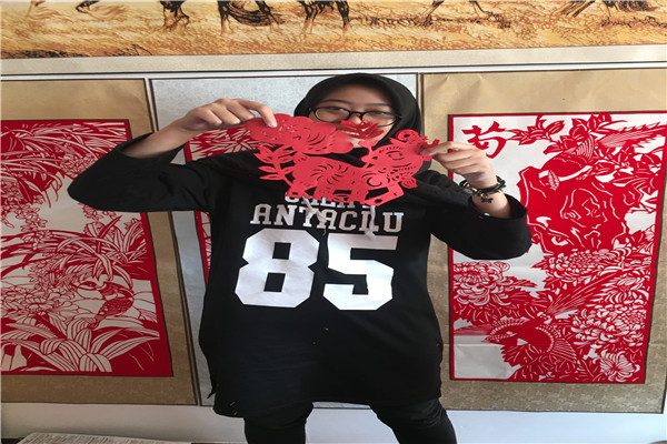 4-印尼学生展示作品.jpg