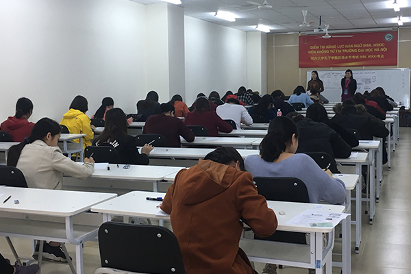 _0000_4.HSK5级考试现场.jpg