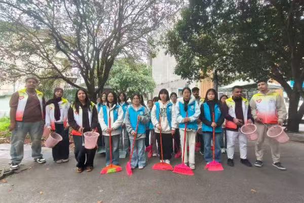 【国际学生教育】我校组织国际学生赴空明社区参加志愿服务活动