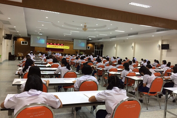 5-YCT考试现场.jpg